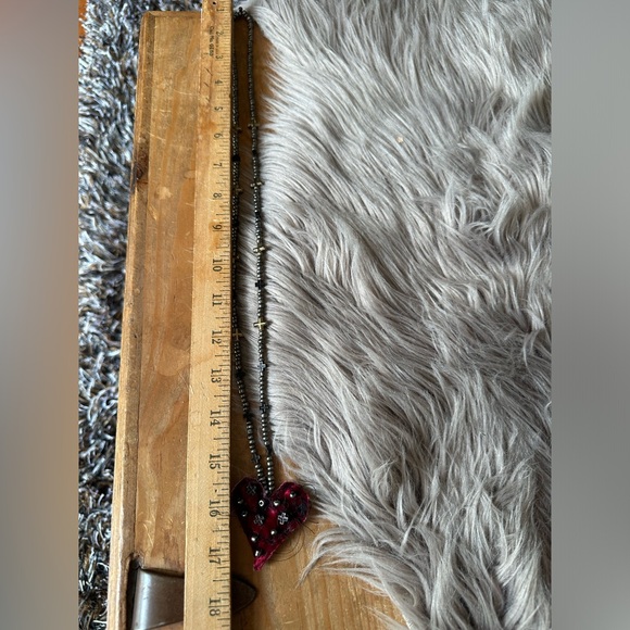 Velvet heart necklace - Picture 8 of 9